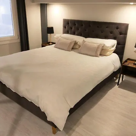 Apartman No 38 *