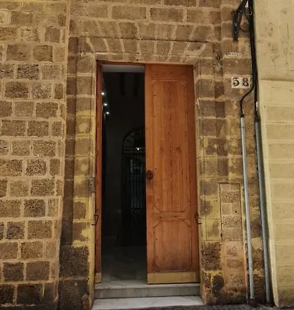 No 38 Apartman *